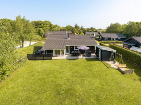Holiday Home Gretje - 650m to the inlet by Interhome